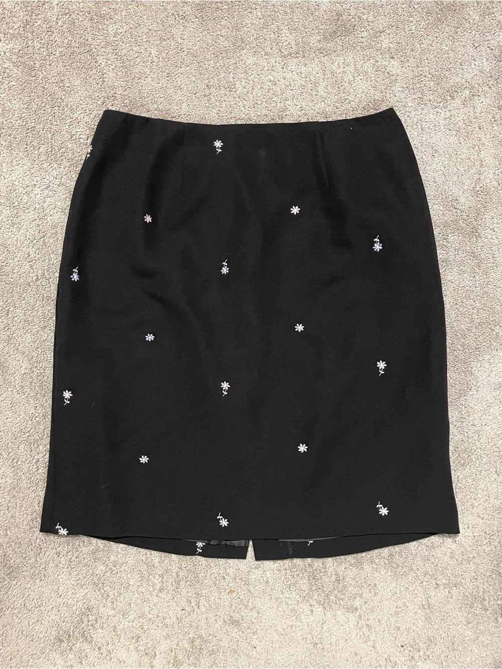 Vintage Requirements Floral Embroidered Skirt Women’s 10 Black Embroidered